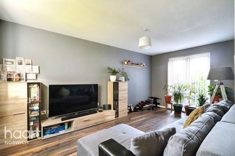 undefined, St Simon Close, Norwich
