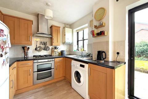 2 bedroom terraced house for sale, Farmlodge Lane, Herongate, Shrewsbury