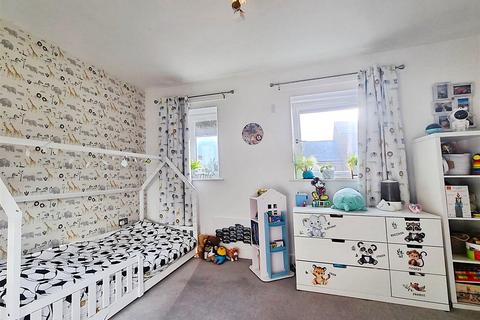 17 School End Crescent, Hemel Hempstead, HP1 2DZ