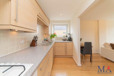 2 bedroom flat for sale, Hepburn Court, Borehamwood