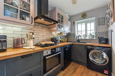 3 bedroom detached house for sale, Carse Road, Chichester