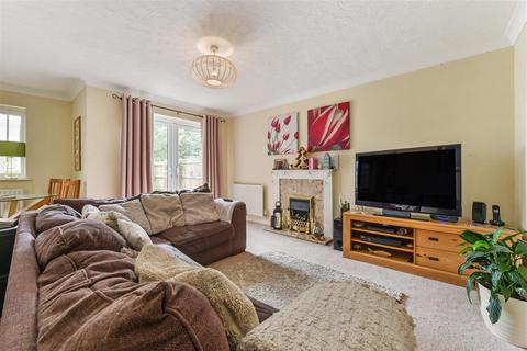 3 bedroom detached house for sale, Carse Road, Chichester