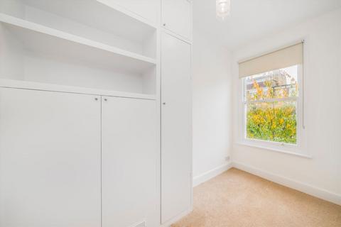 2 bedroom flat to rent, Netherwood Road, London W14