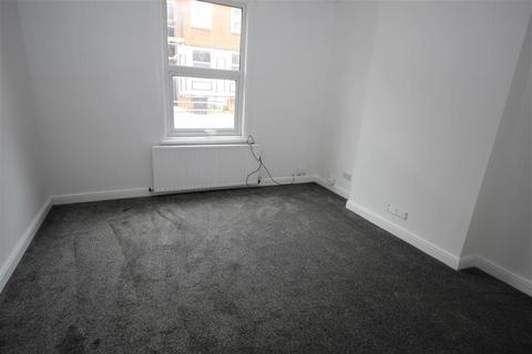 undefined, Flat, Alexander road, MK40 1JA