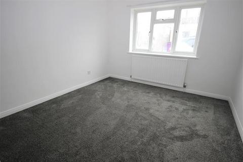 undefined, Flat, Alexander road, MK40 1JA