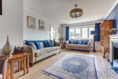 4 bedroom detached house for sale, Swanbourne Close, Biggleswade, SG18