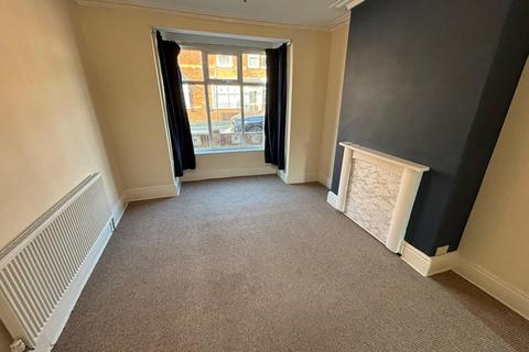 3 bedroom end of terrace house to rent, Finkle Street, Cottingham, East Riding of Yorkshire, HU16