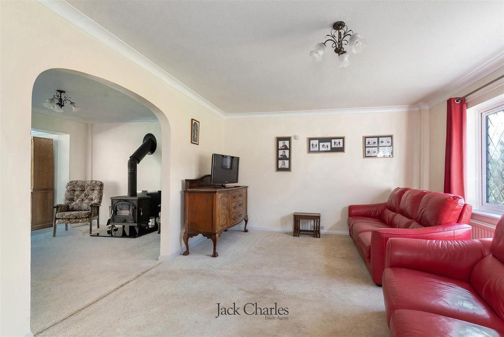 1 Rutherford Way, TN10 4 RH 009.jpg