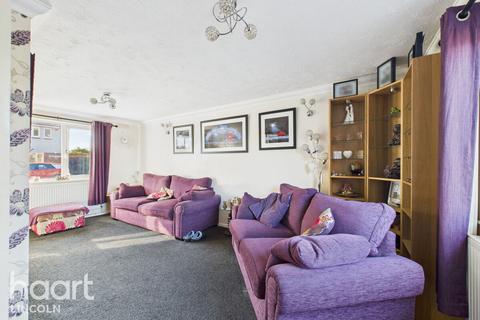 26 Devonshire Road, Scampton, Lincoln, LN1 2UB