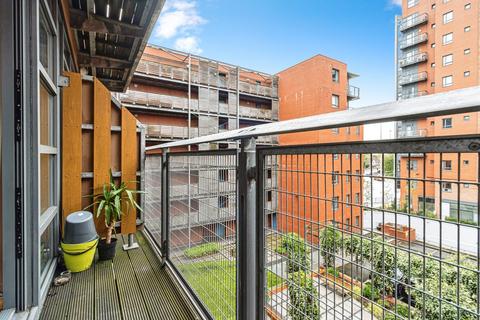 2 bedroom apartment for sale, Blantyre Street, Manchester M15