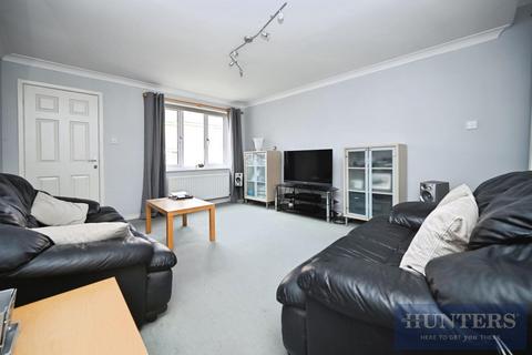 2 bedroom semi-detached house for sale, Parkland View, Yeadon, Leeds