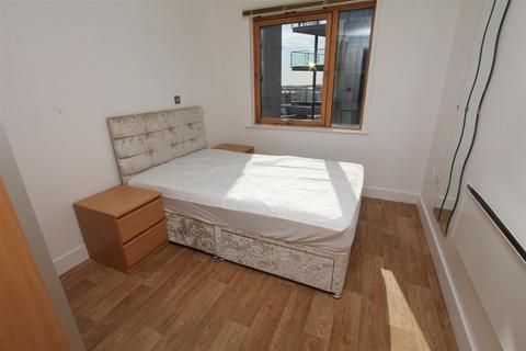 1 bedroom flat to rent, Crozier House, Leeds Dock