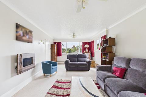 undefined, Roxton Gardens, Croydon