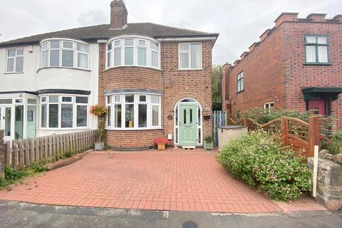 3 bedroom semi-detached house for sale, Amy Street, Leicester LE3