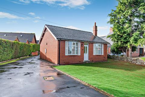 3 bedroom detached bungalow for sale, Huddersfield Road, Skelmanthorpe, West Yorkshire
