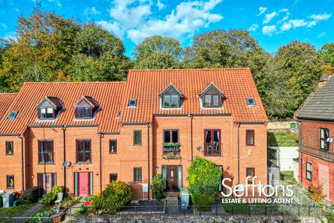 undefined, Yarmouth Road, Thorpe St Andrew, Norwich