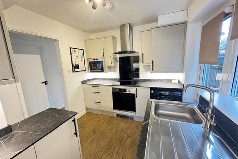 3 bedroom semi-detached house for sale, The Ramparts, Rayleigh