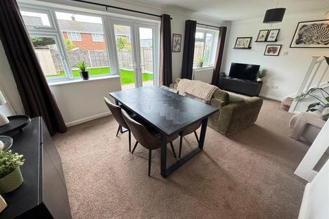 3 bedroom semi-detached house for sale, The Ramparts, Rayleigh