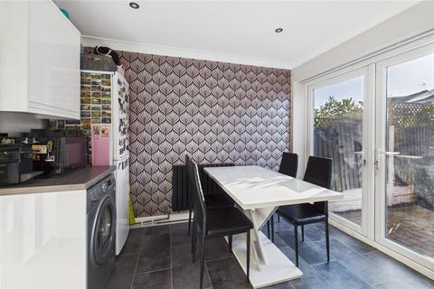 4 bedroom semi-detached house for sale, Puxton Drive, Kidderminster