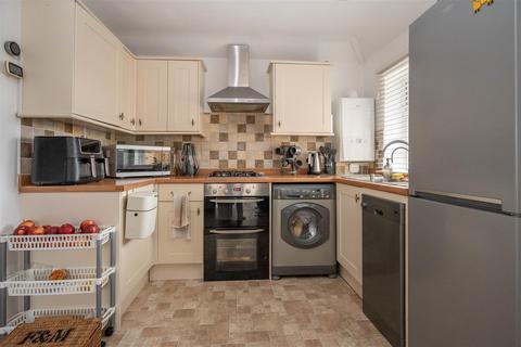 2 bedroom apartment for sale, Whittington Road, Hutton, Brentwood