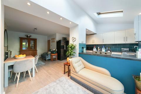 undefined, Manor Way, Banstead