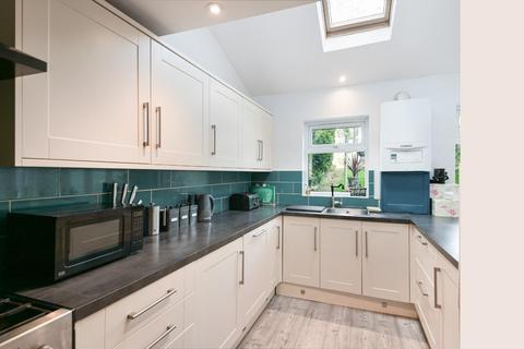 undefined, Manor Way, Banstead
