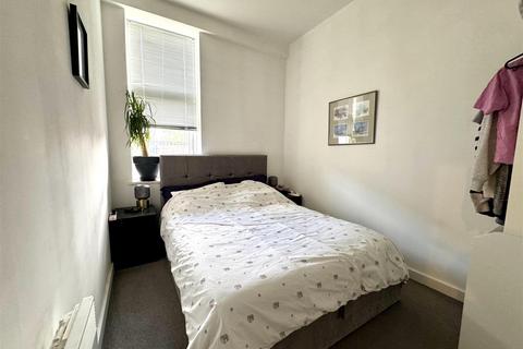 undefined, Vicarage Farm Road, Peterborough PE1