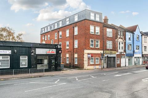 Flat - Kingston Road, Hampshire PO2