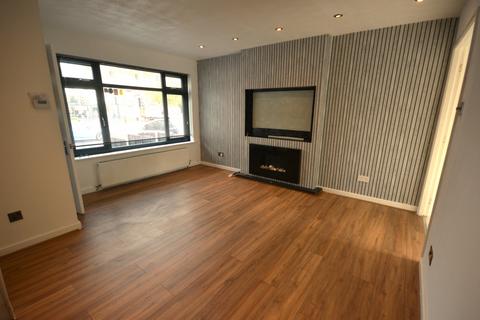 3 bedroom terraced house to rent, Stamford Square, Ashton-under-Lyne, OL6 6QR