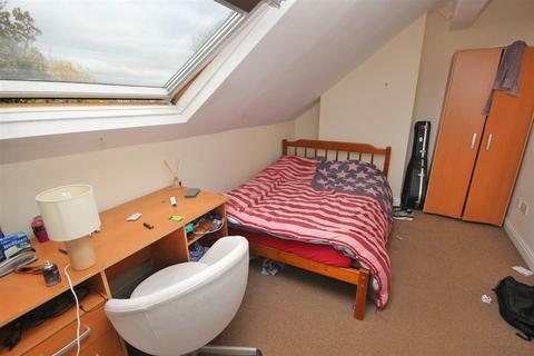 6 bedroom semi-detached house to rent, 5 Havelock Street Sheffield, S10 2FP