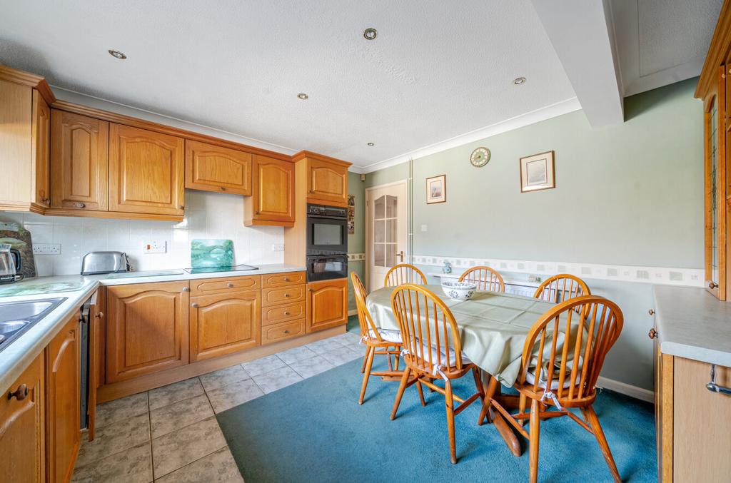 1371782-13-68ff69...