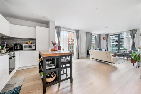 2 bedroom apartment to rent, John Cabot House, Royal Wharf, London, E16