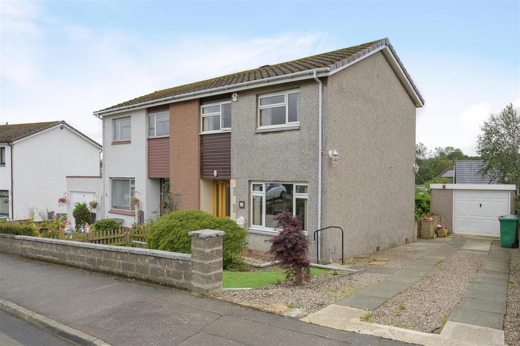 9 Bogwood Drive001.jpg