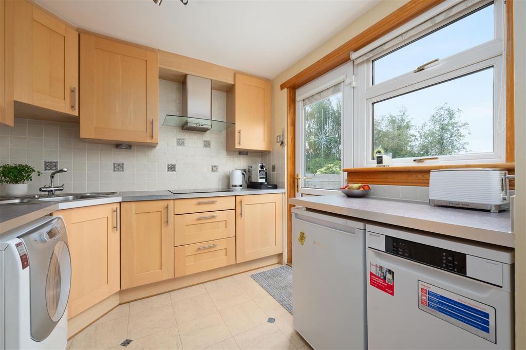 9 Bogwood Drive012.JPG