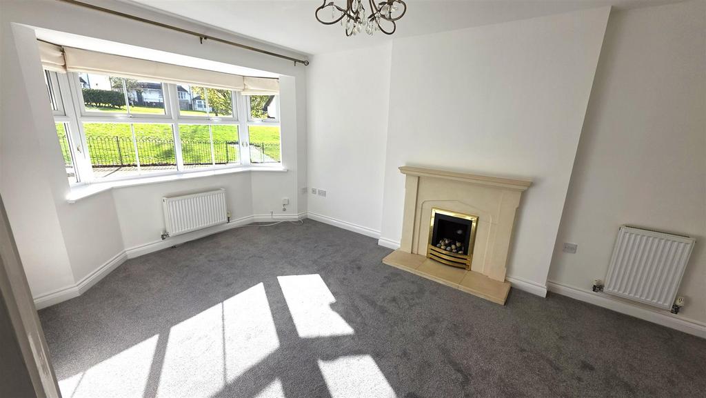 Living Room.jpg