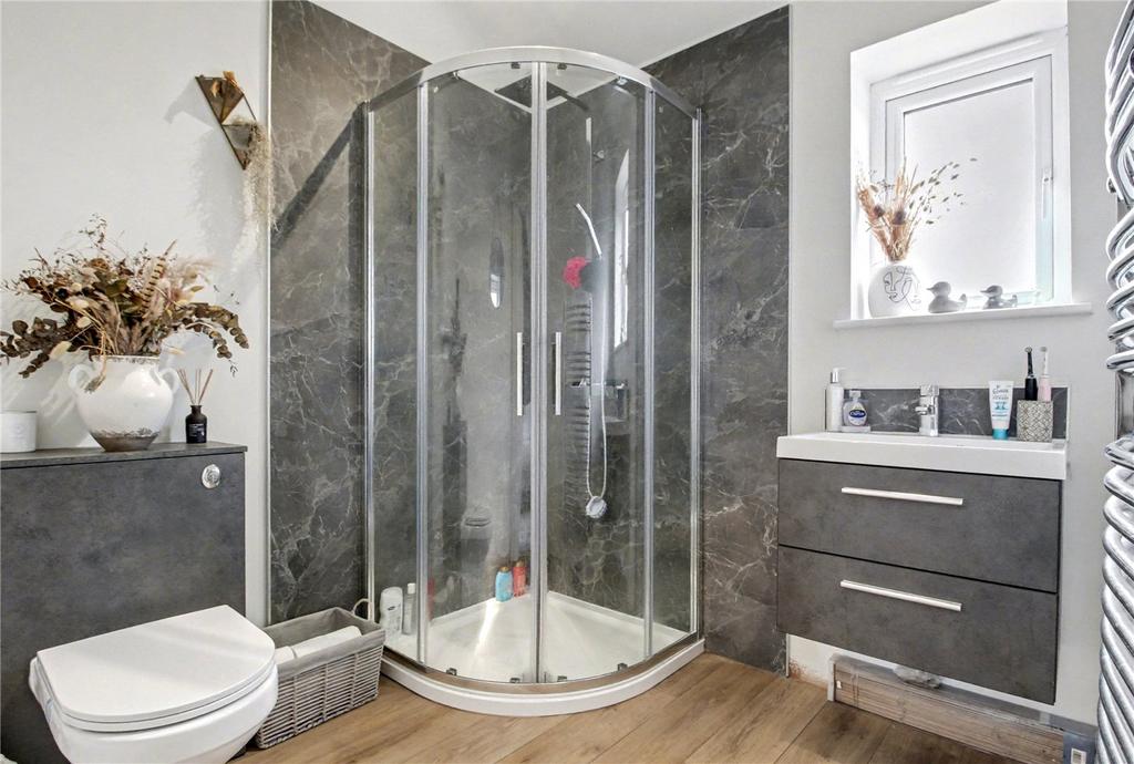 En-Suite (Master)