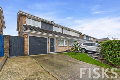 Moreland Avenue, Benfleet, SS7