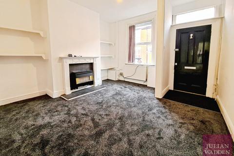 2 bedroom terraced house to rent, Nelson Street, Hyde, Greater Manchester, SK14