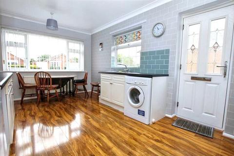 3 bedroom bungalow for sale, The Close, Sturton By Stow, Lincoln, Lincolnshire, LN1 2AG