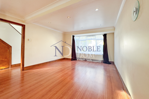 undefined, Sunbury-on-Thames, TW16