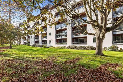 3 bedroom flat for sale, Century Court, Montpellier Grove, Cheltenham, Gloucestershire, GL50