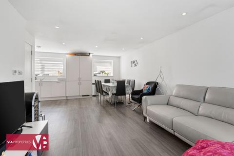undefined, Lampits, Hoddesdon EN11