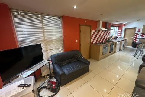undefined, Richards Street