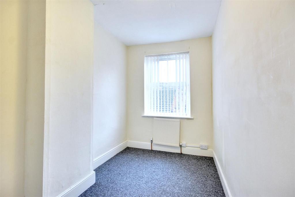 Bedroom 2 1.jpeg