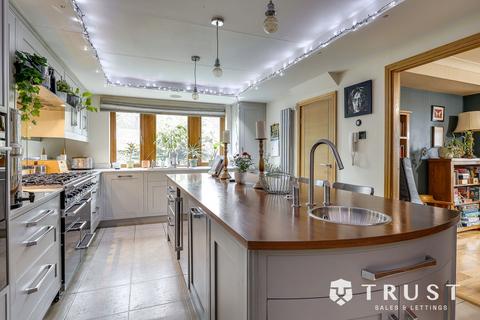 4 bedroom detached house for sale, Deep Lane, Brighouse, HD6
