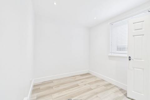 1 bedroom flat for sale, Beach Road, Southsea, PO5