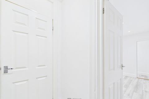 1 bedroom flat for sale, Beach Road, Southsea, PO5