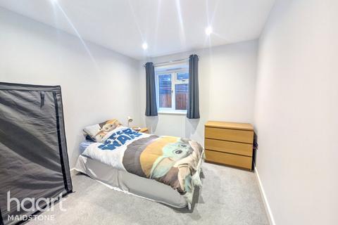 undefined, Stanhope Close, Maidstone