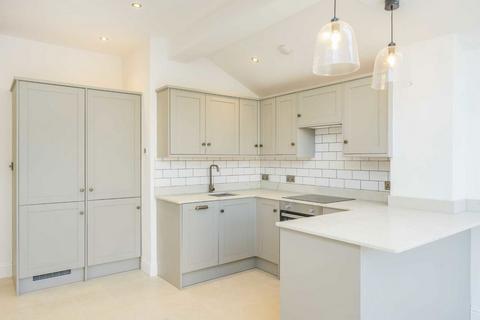 2 bedroom flat for sale, Earlsfield Road, London SW18