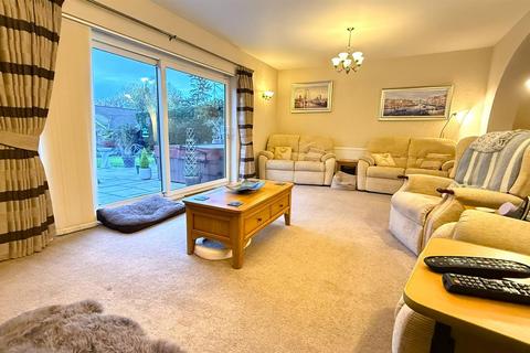 5 bedroom detached bungalow for sale, Rednal Road, Birmingham B38